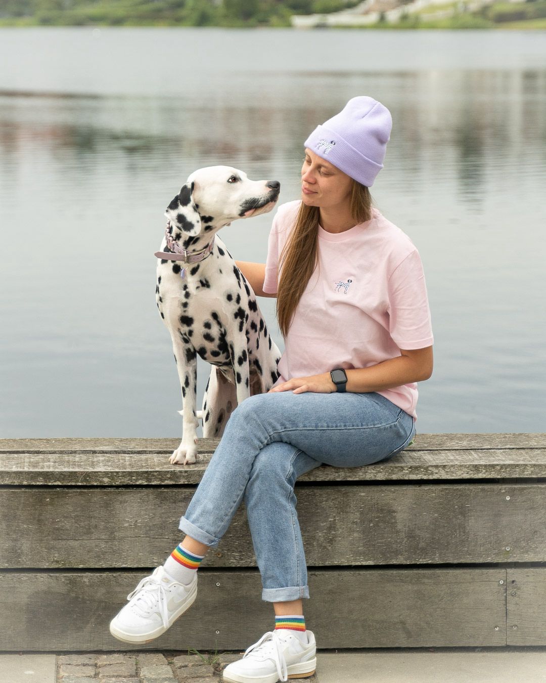 Dalmatiner Beanie in Lavendel mit Dalmatiner mit schwarzen Punkten