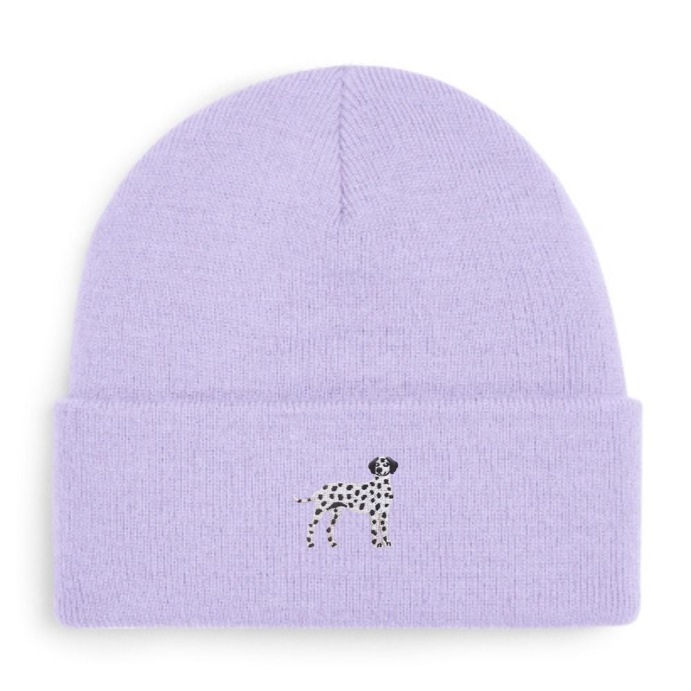 Dalmatiner Beanie in hell lila mit schwarzem Dalmatiner-Stickmotiv