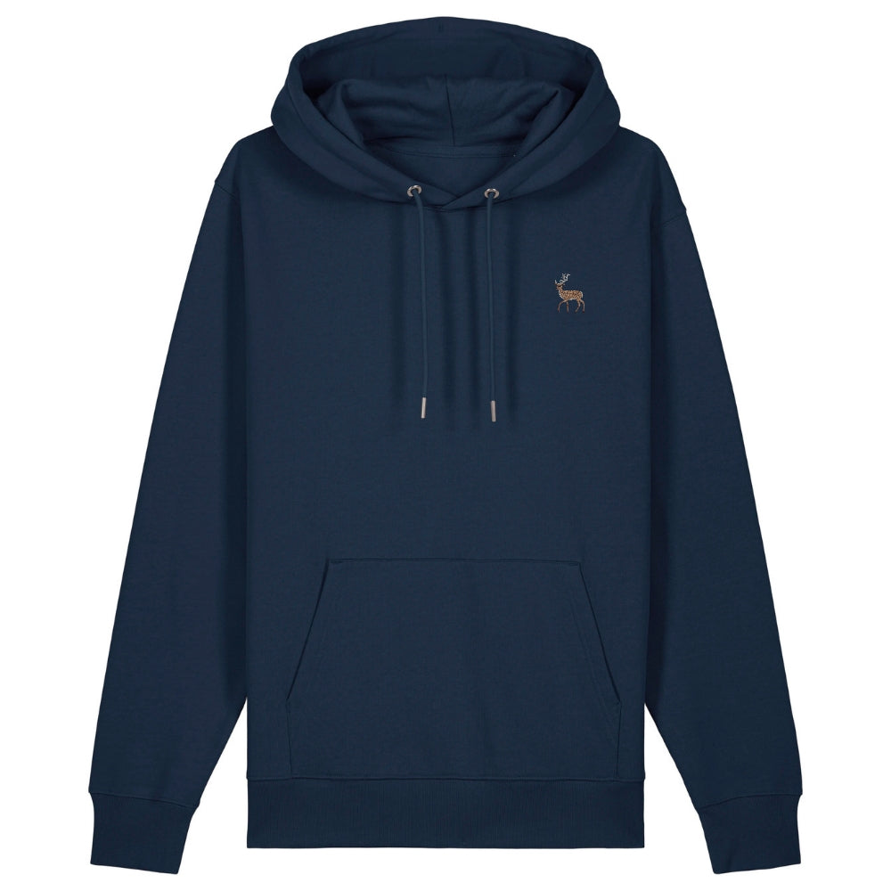 Hirsch Hoodie aus Bio-Baumwolle in French Navy – Vorderansicht mit gesticktem Hirsch-Motiv