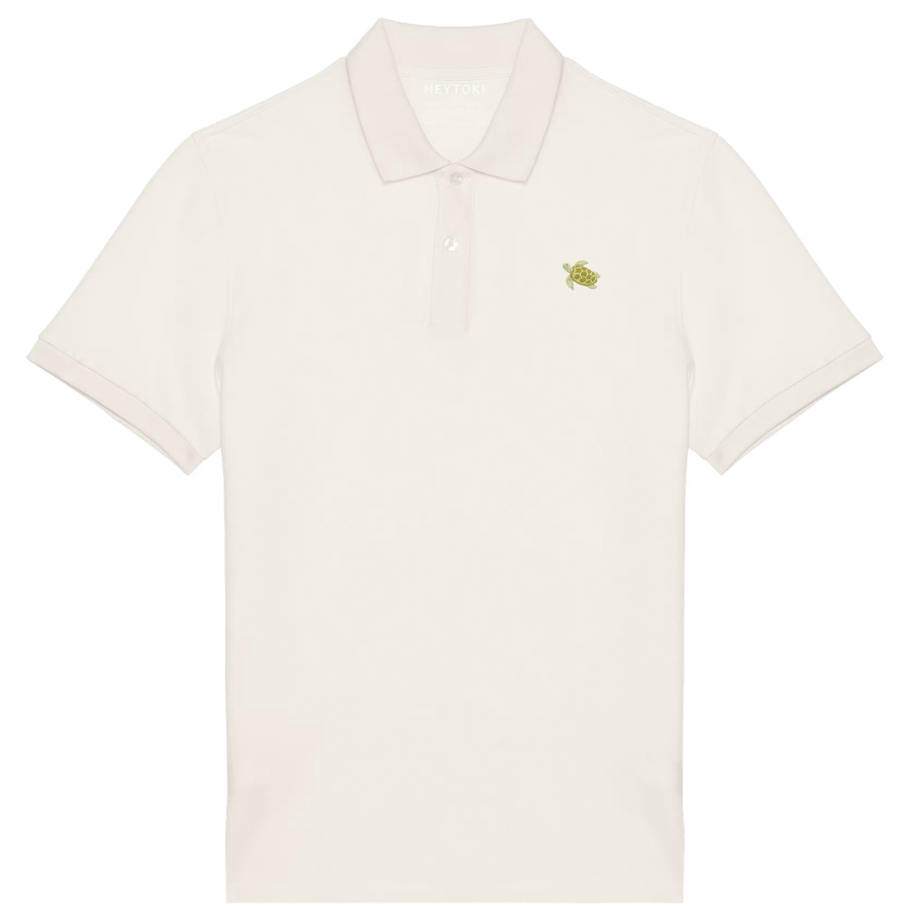 Heytoki Herren-Poloshirt aus Bio-Baumwolle in Natural Raw (Naturweiß) mit gesticktem Schildkröten-Motiv