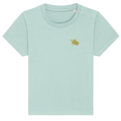 Heytoki Baby-T-Shirt aus Bio-Baumwolle in Caribbean Blue mit gesticktem Schildkrötenmotiv