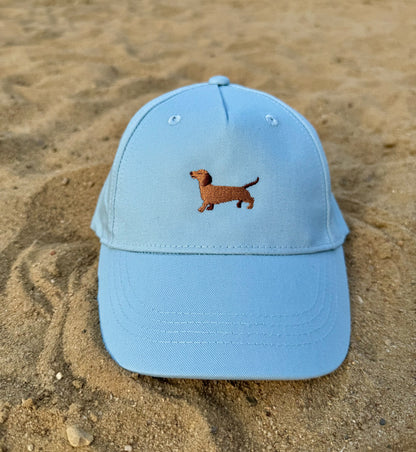 Kids Dackel Cap aus Bio-Baumwolle in Pastellblau von Heytoki