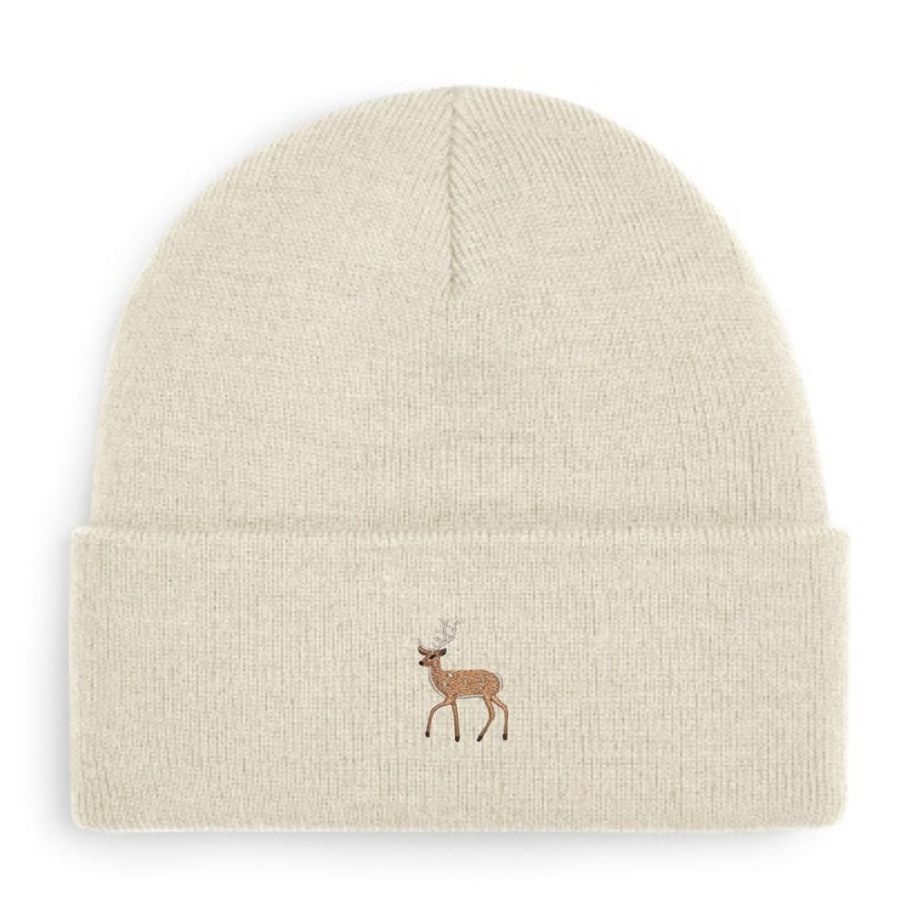 Hirsch-Beanie in Mandel mit gesticktem Hirsch-Motiv
