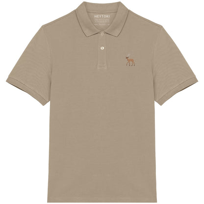 Herren Poloshirt aus Bio Baumwolle in Sand mit gesticktem Hirsch, Vorderansicht