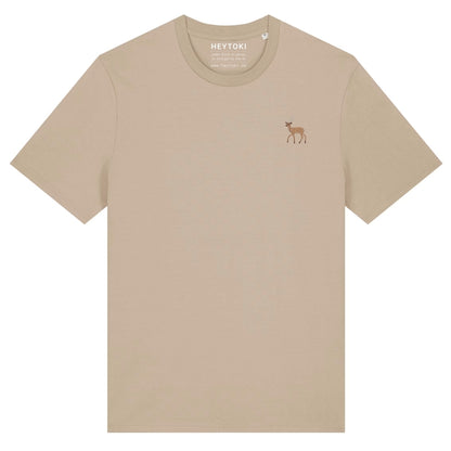 Hirsch T-Shirt aus Bio-Baumwolle in Desert Dust mit gesticktem Eckhard, Vorderansicht